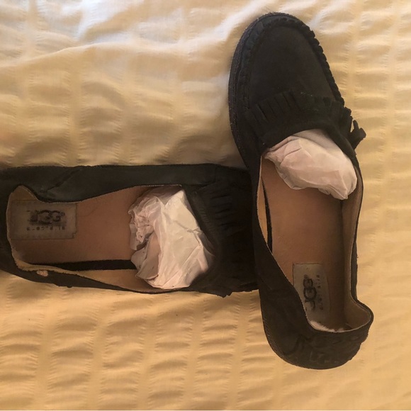 Ugg Black suede driving mocs - Picture 3 of 4